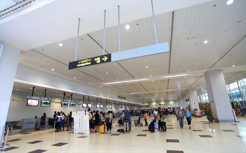 neo-aerodromio-sta-skaria-gia-to-mianmar