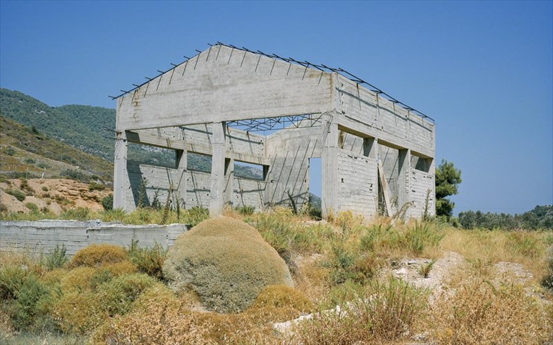 i-elliniki-krisi-sto-mikroskopio