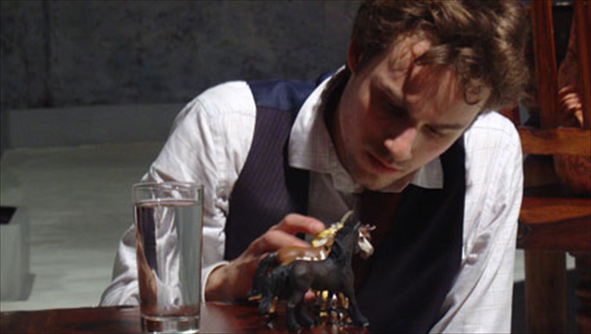 i-theatriki-sunaksi-ton-triantaridon