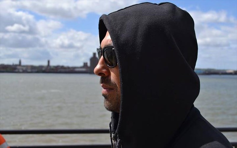 o-negru-sto-vice-versa-me-eleutheri-eisodo