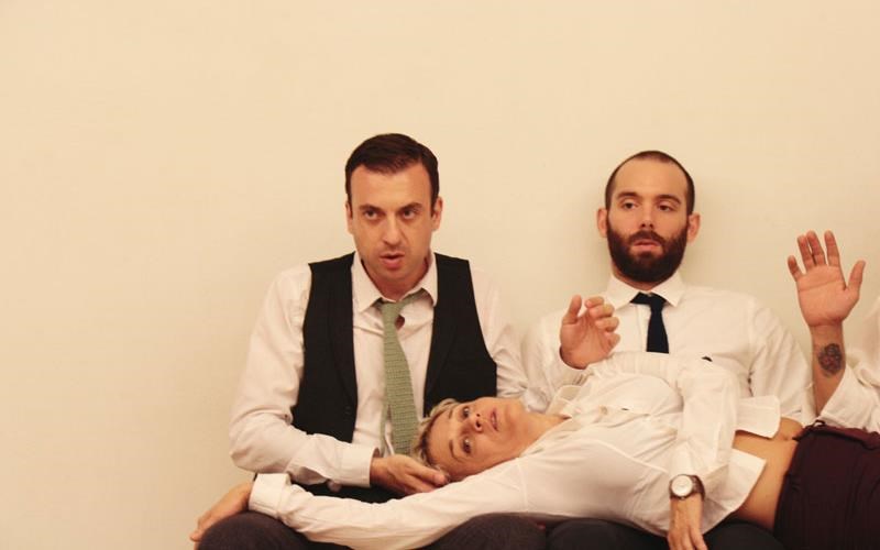 slantek-tou-dimitri-karantza-sto-theatro-porta