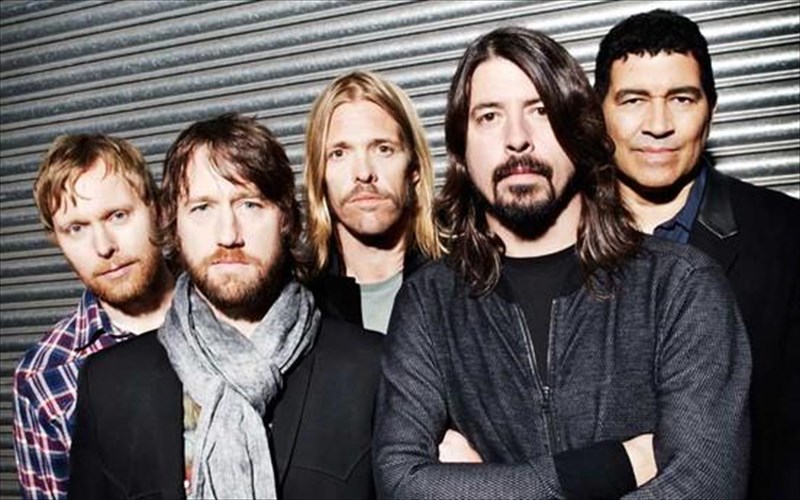 10-pragmata-pou-isos-den-kserate-gia-tous-foo-fighters