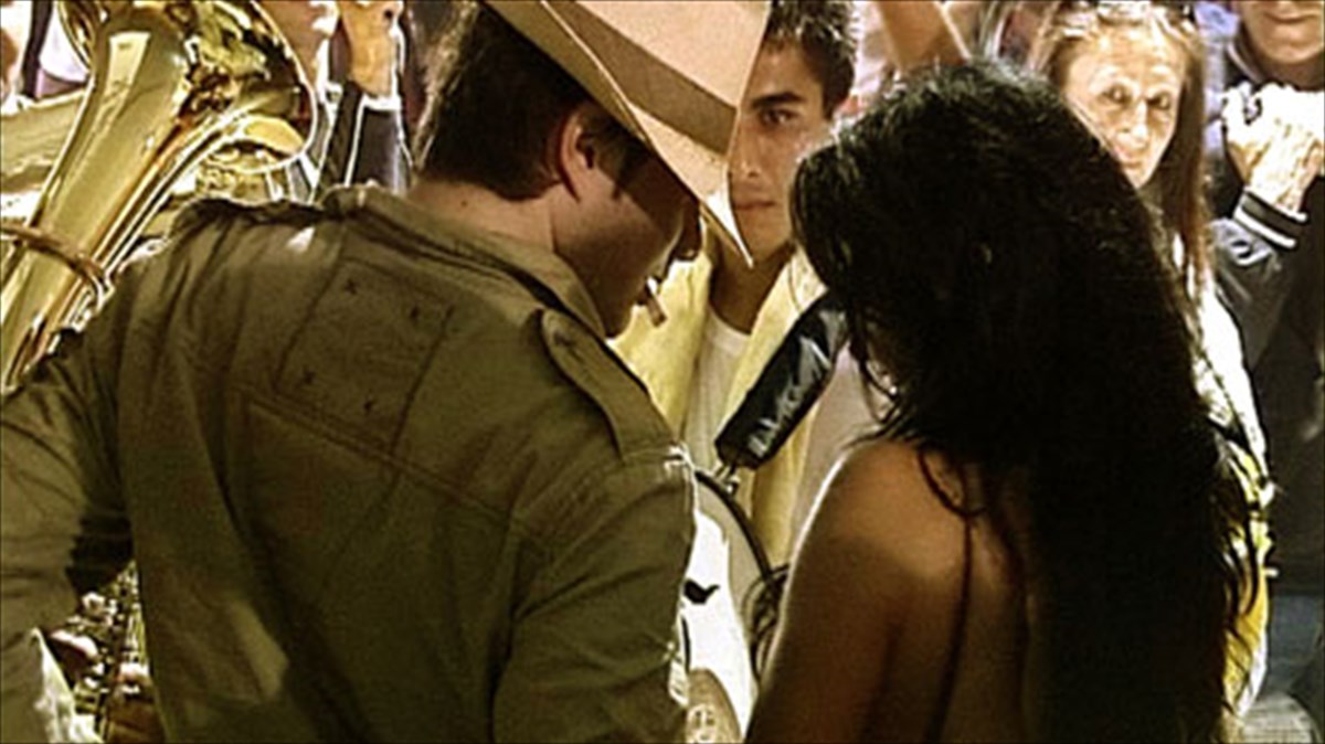 dipli-biomatiki-ekthesi-sti-gkaleri-kalfayan