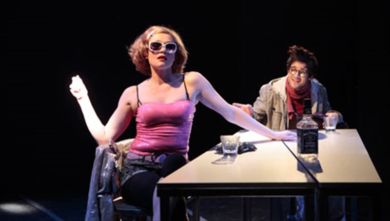 satira-gia-ta-xrusa-oneira-tou-xoligount