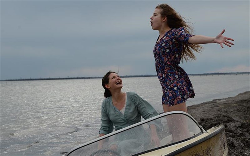 neanikes-anisuxies-me-galliko-aera