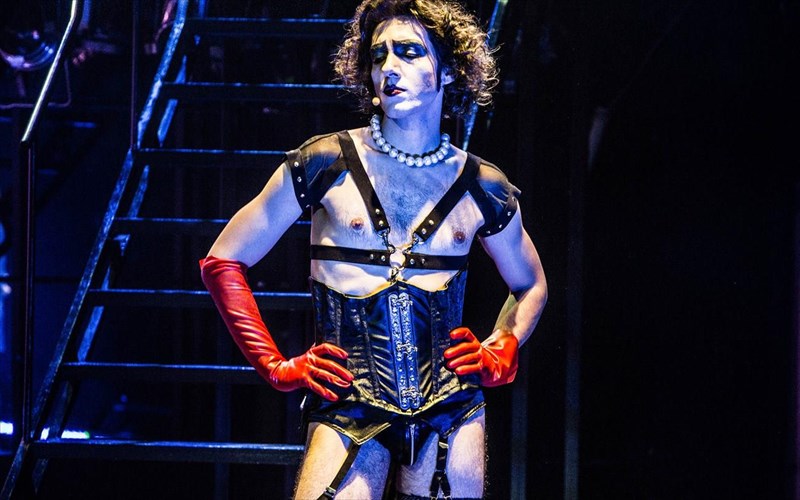 paratasi-parastaseon-gia-to-rocky-horror-show