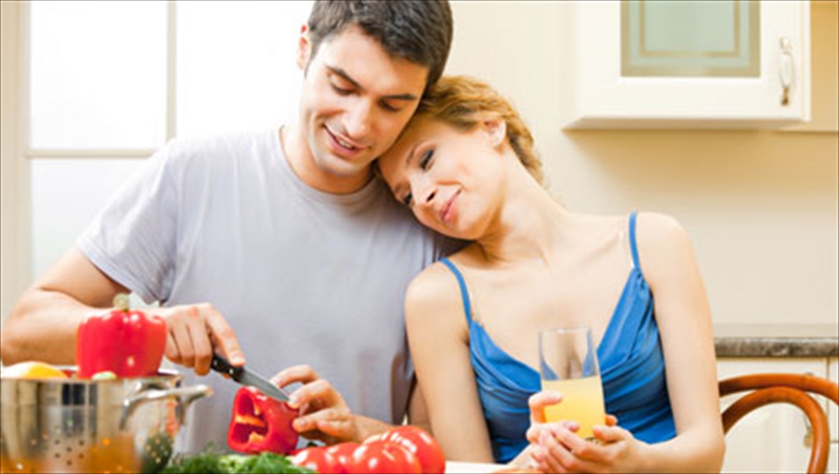 i-suntrofiki-zoi-paxainei