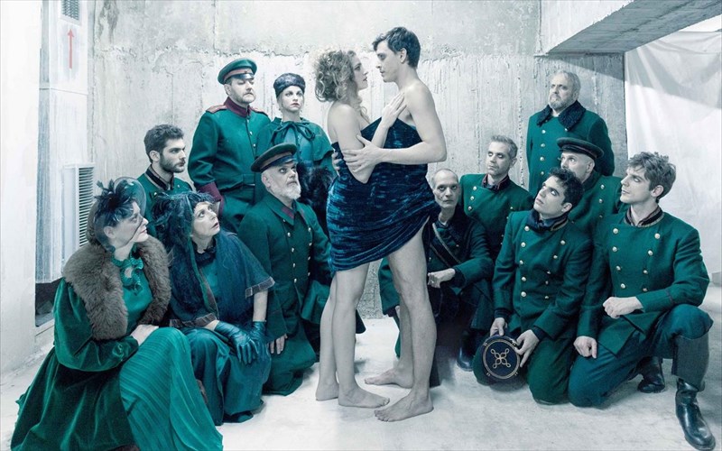 krima-pou-einai-porni-apo-to-ethniko-theatro