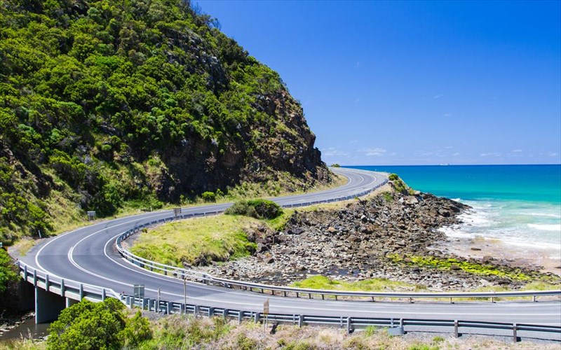 odigontas-stous-10-pio-diasimous-dromous-tou-kosmou