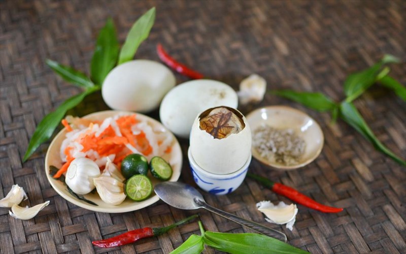 pou-serbirontai-ta-pio-akraia-piata