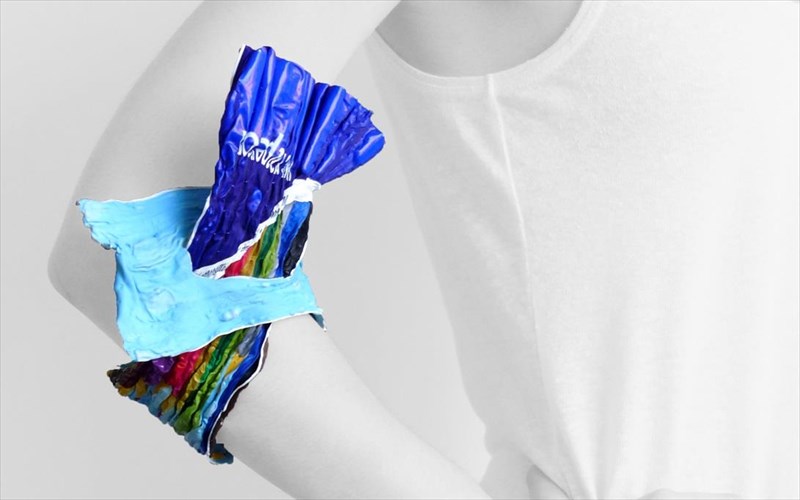 empneusmena-kosmimata-ektithentai-sto-politirio-tou-mpenaki