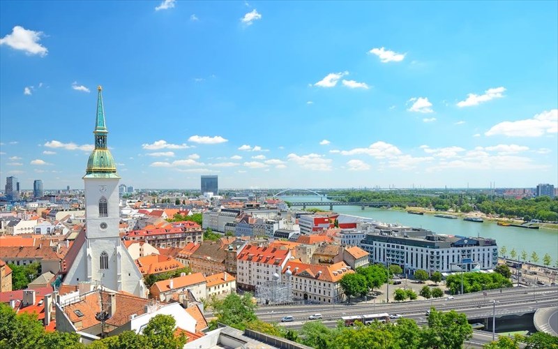 taksidi-sti-slobakia-kai-sta-meri-pou-den-prepei-na-xasete