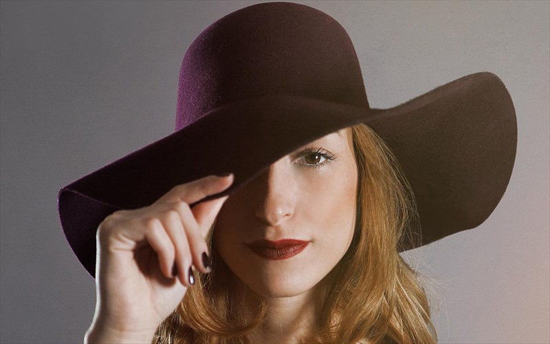 i-mariza-rizou-anazita-mia-stigmi-sto-fos-ston-stauro-tou-notou