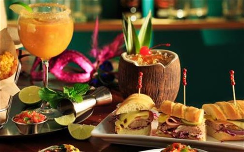 atmosfaira-koubas-sta-fridays