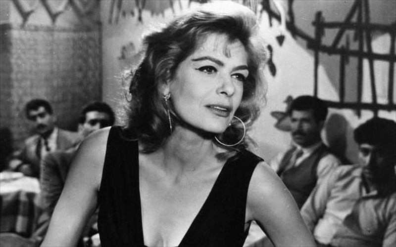 mia-sunaulia-gia-ti-melina-ki-ena-resital-apo-ton-dimitri-sgouro-pou-den-prepei-na-xasete