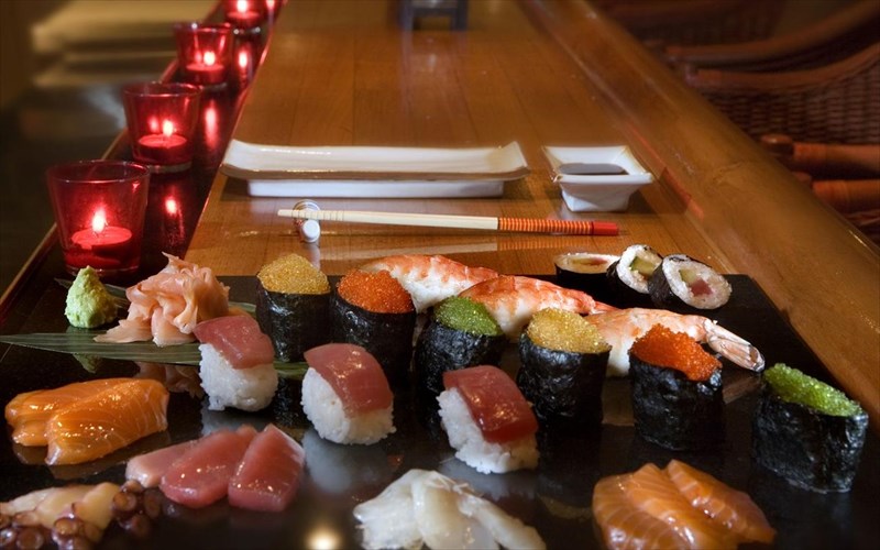 kati-romantiko-etoimazetai-sto-athens-ledra-hotel