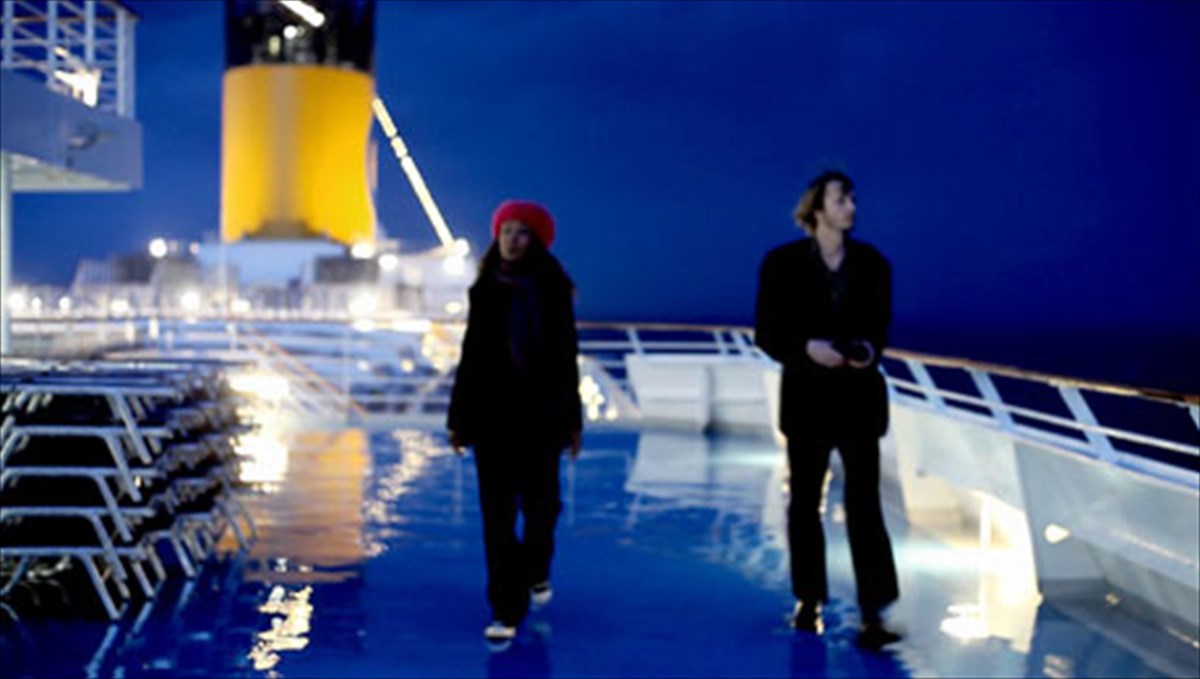 o-zan-lik-gkontar-se-mia-periergi-krouaziera-sti-mesogeio