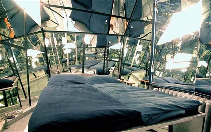 hotels-enas-pio-pikantikos-agios-balentinos