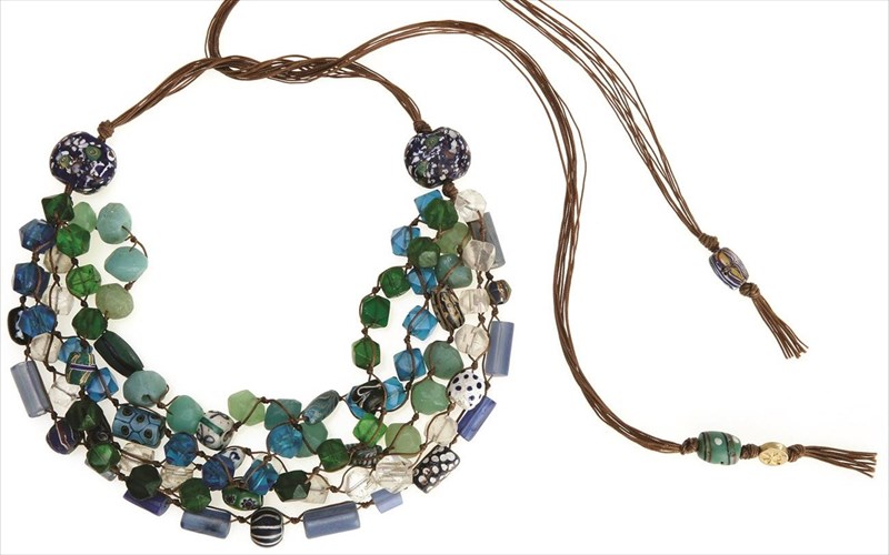 monadika-kosmimata-me-sullektikes-afrikanikes-xantres