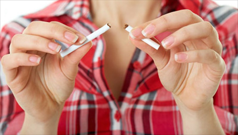 meiothikan-oi-skines-kapnismatos-stis-tainies-gia-to-neaniko-koino