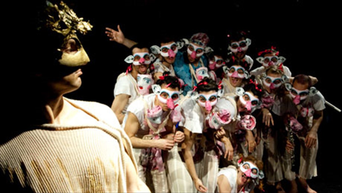 o-xoros-ton-saturon-eisballei-stin-ilioupoli