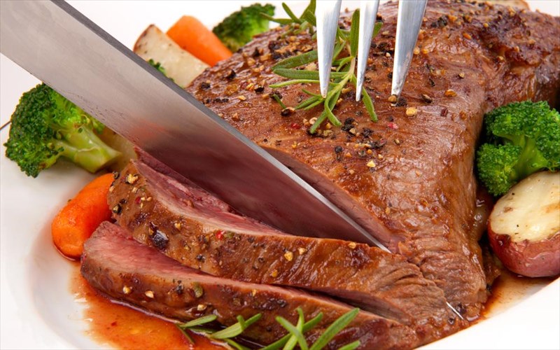 poies-trofes-auksanoun-to-ualouroniko-oksu-ston-organismo-mas