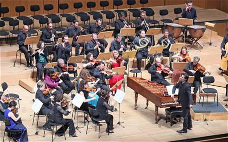 monomaxia-egxordon-krouston-sto-megaro