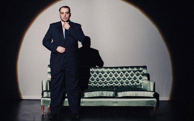 arguris-ksafis-den-ksero-an-uparxei-xoros-gia-to-rok-alla-to-psaxnoume-sunexeia