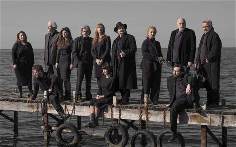 o-glaros-tou-tsexof-se-skinothesia-gianni-bourou-gia-to-kthbe