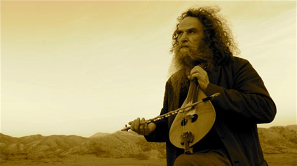 i-giorti-ton-anamniseon-epistrefei