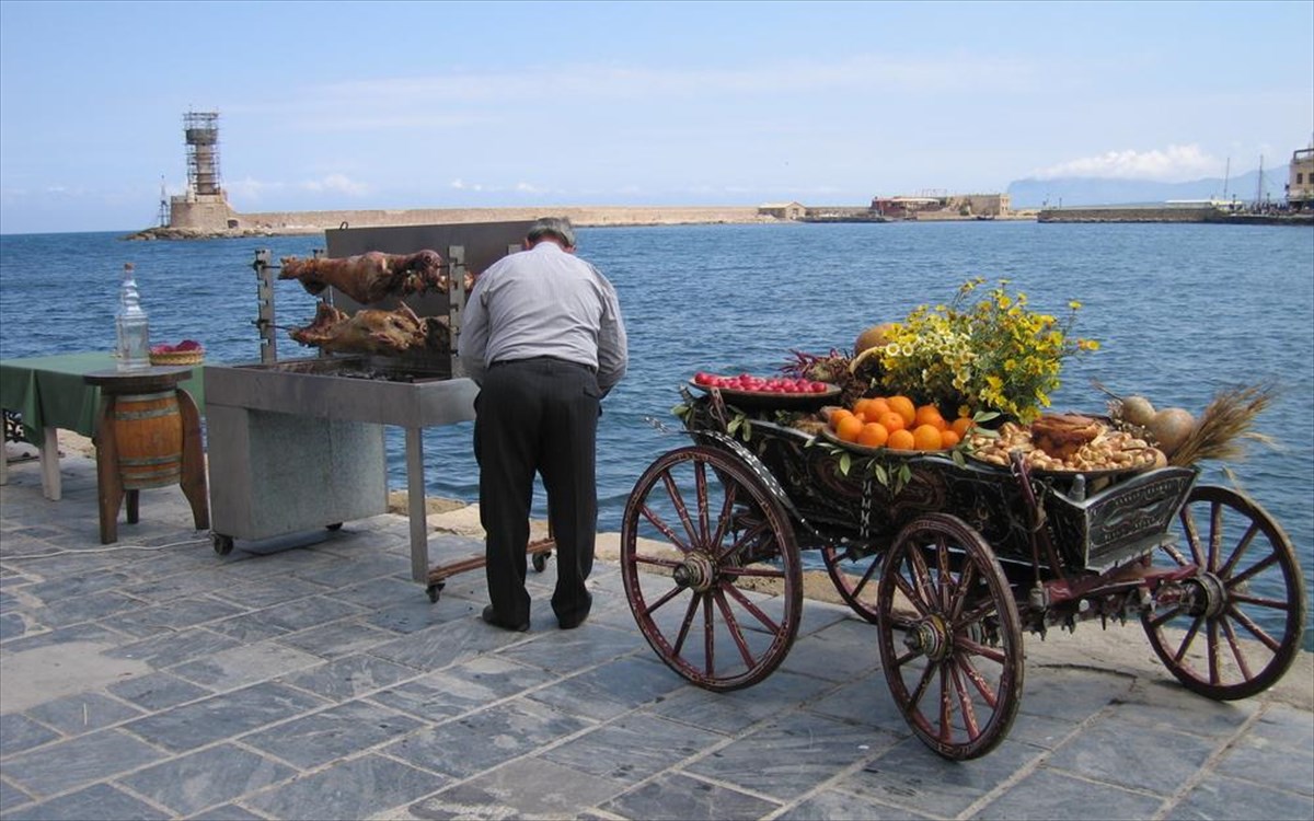 elliniko-pasxa-arni-soubla