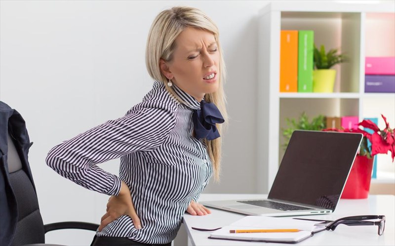 giati-kanei-toso-kako-to-kathisio