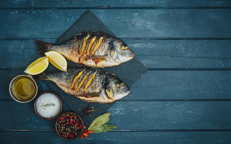 treis-trofes-pou-tha-sas-kanoun-xaroumenous