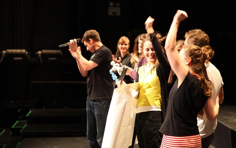 eos-tis-3-apriliou-oi-aitiseis-gia-to-diagonismo-scratch-night-tou-bob-theatre-festival-apriliou-oi-aitiseis-gia-to-diagonismo-scratch-night-tou-bob-theatre-festival