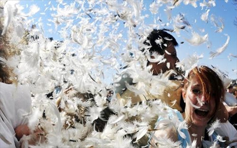 enas-prototupos-maksilaropolemos-stin-athina