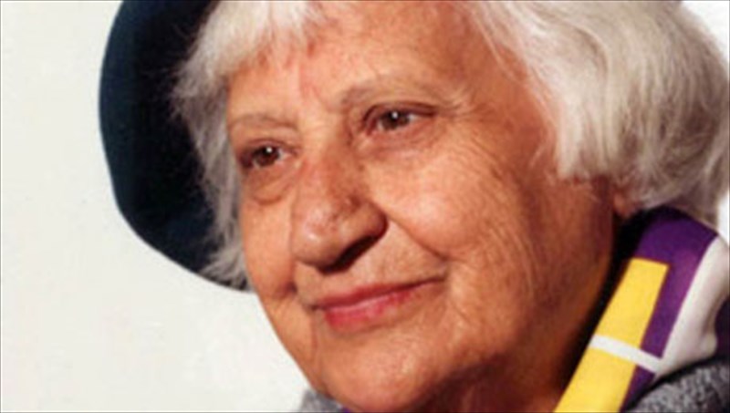 dido-sotiriou-ton-dekembrio-kukloforei-to-anekdoto-muthistorima-tis