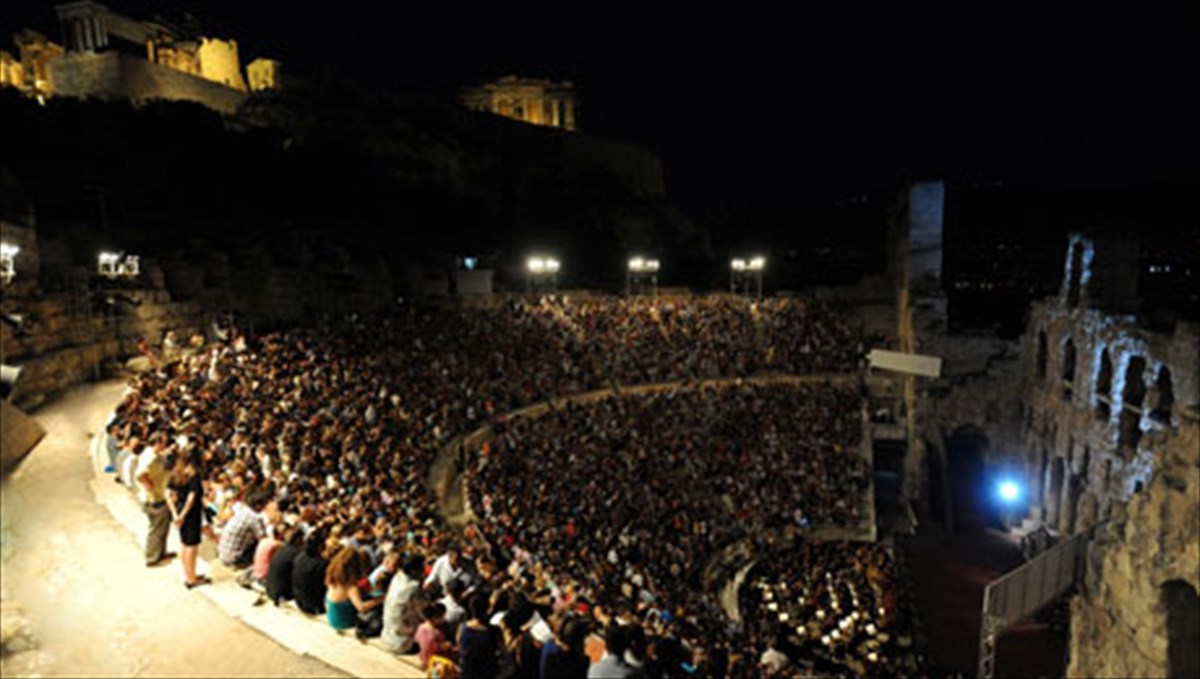 megali-proseleusi-theaton-stin-opera-nampouko