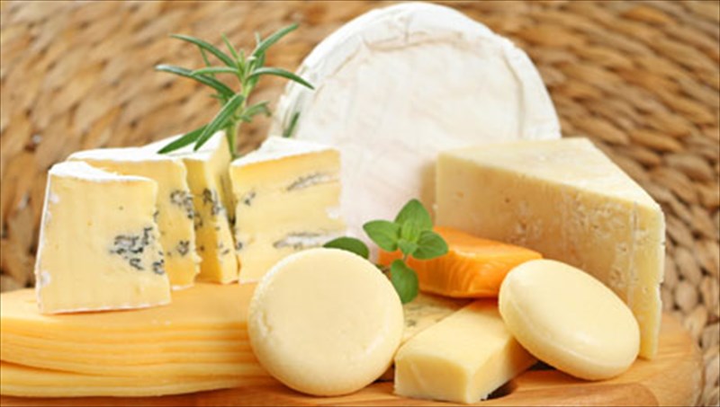 ellinika-turia-me-onomateponumo