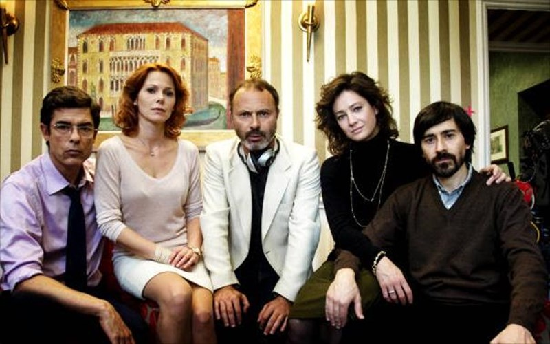 ti-sumbainei-me-ta-dika-mas-paidia