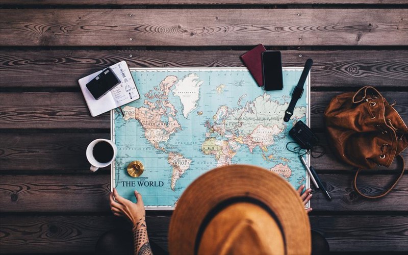 eksi-sumboules-gia-asfali-taksidia