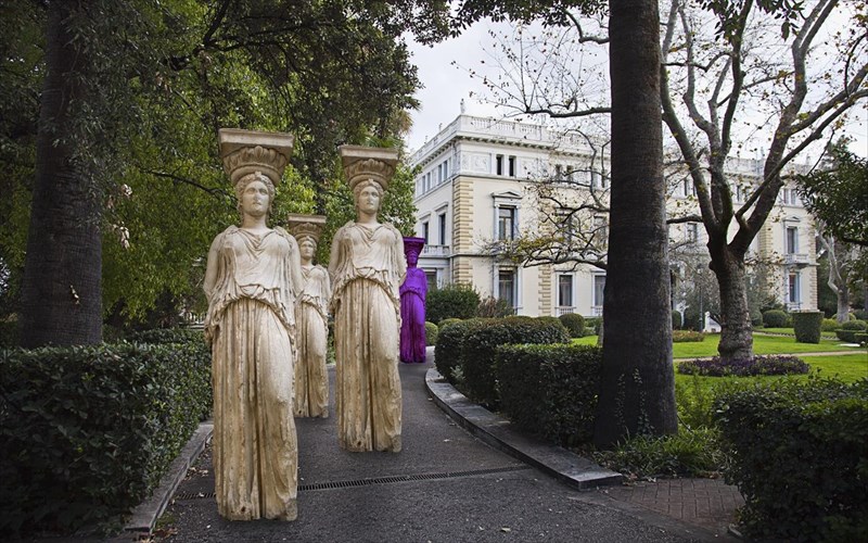 oi-karuatides-empneoun