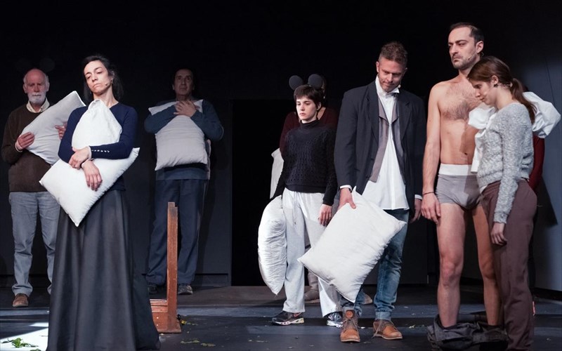 eidame-ton-bussinokipo-sti-stegi-grammaton-kai-texnon