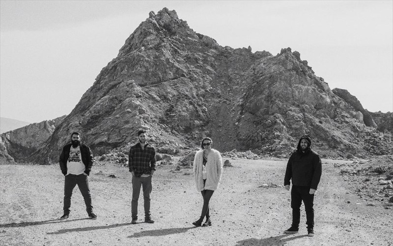 oi-puta-volcano-parousiazoun-to-ntempouto-almpoum-tous-sto-romantso