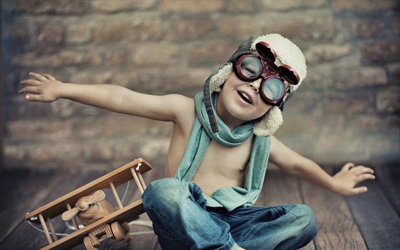 arnoumenos-na-megalosei