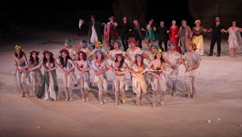 ligo-krataei-to-oneiro-kai-sbinei