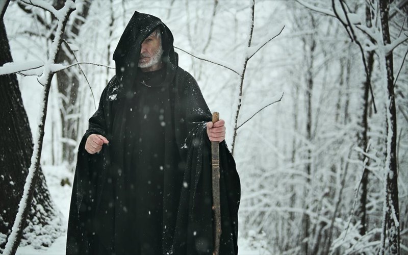 mia-efibiki-istoria-me-mpoliki-mageia