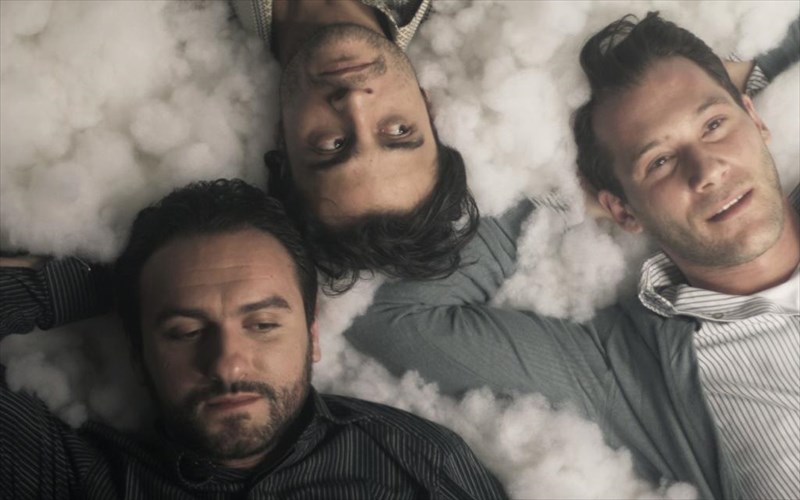 aderfoi-karamazof-statheri-aksia-skinothetiki-prototupia-monika-sti-mousiki