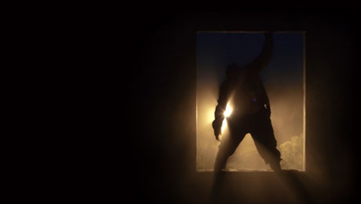 h-omologia-enos-dolofonou-mesa-se-mia-nuxta-apo-to-giozef-rot