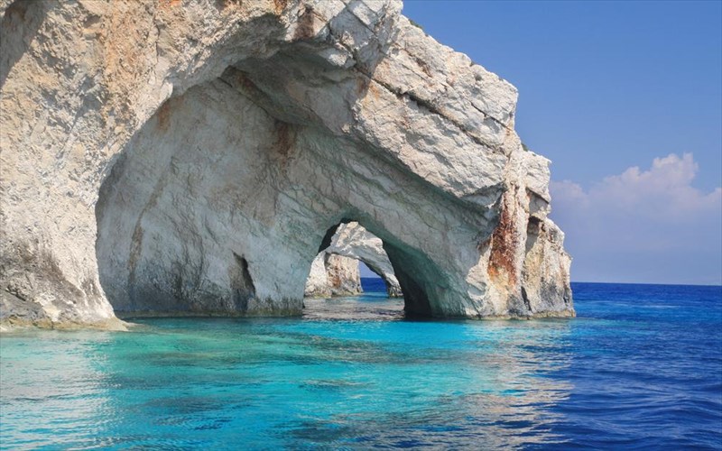 oi-galloi-kai-oi-polonoi-lene-nai-sti-zakuntho