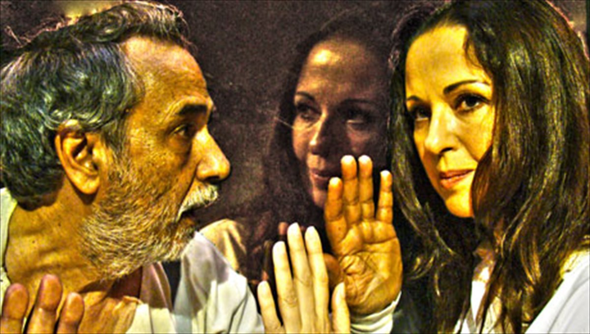 kostas-arzoglou-kai-koralia-karanti-sta-monopatia-tou-mpeket